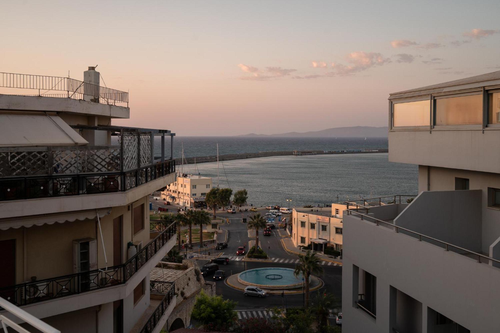 L' Horizon Luxury Living By 8Essentially Ираклио Екстериор снимка